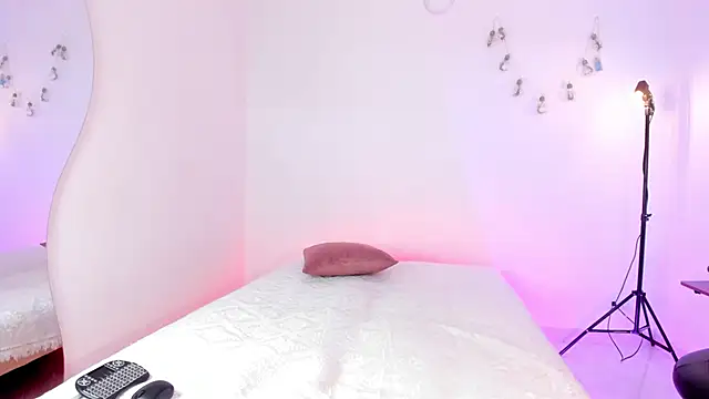 Sweetluna   online show from 10-05-25, 05:14