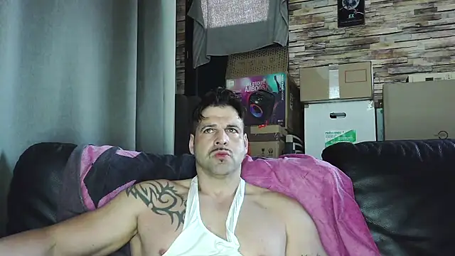 XxBigboybandxX online show from 03-17-26, 08:39