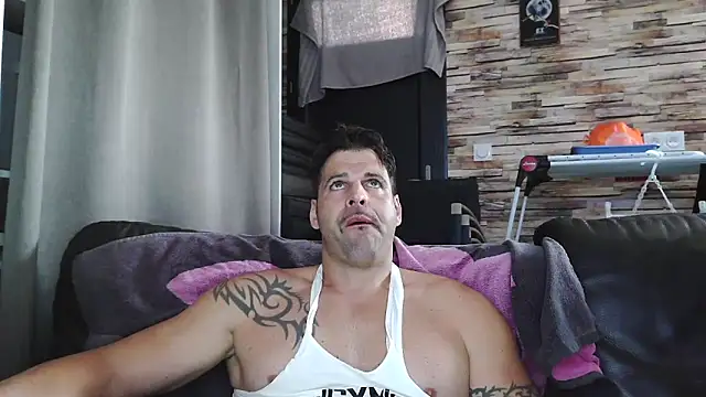 XxBigboybandxX online show from 11-21-25, 01:10