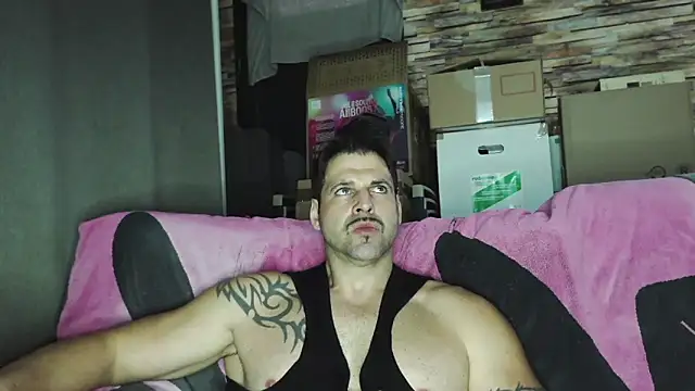 XxBigboybandxX online show from 02-18-26, 04:36