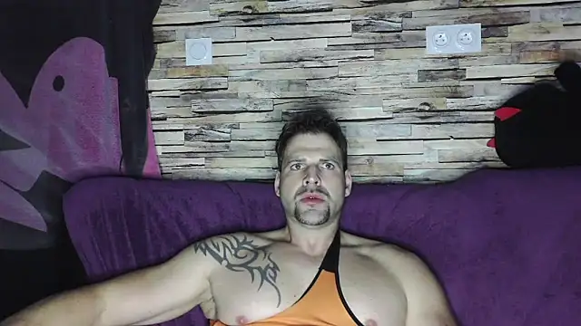 Snapshot of XxBigboybandxX chatting on 02-26-25, 06:59 XxBigboybandxX online show from 02-26-25, 06:59