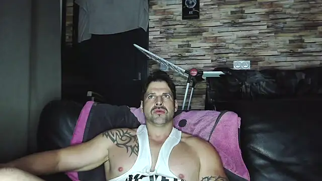 XxBigboybandxX online show from 12-19-25, 06:43