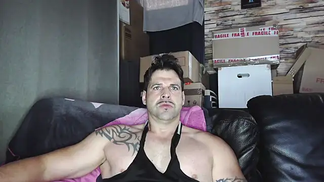 XxBigboybandxX online show from 04-11-26, 07:38