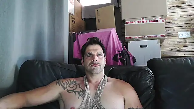 XxBigboybandxX online show from 05-28-26, 04:02