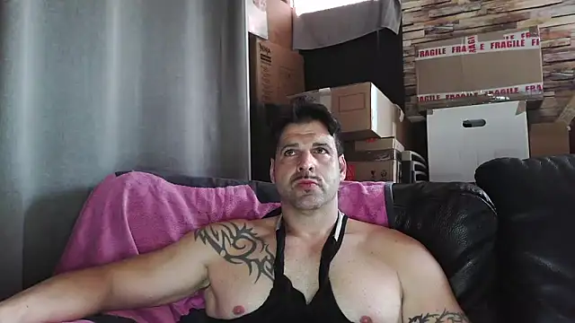 XxBigboybandxX online show from 04-10-26, 02:57