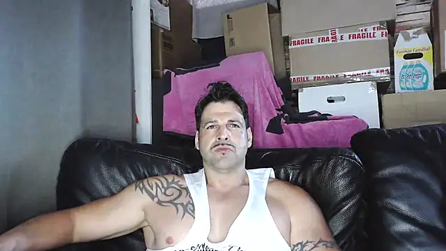XxBigboybandxX online show from 05-08-26, 05:44