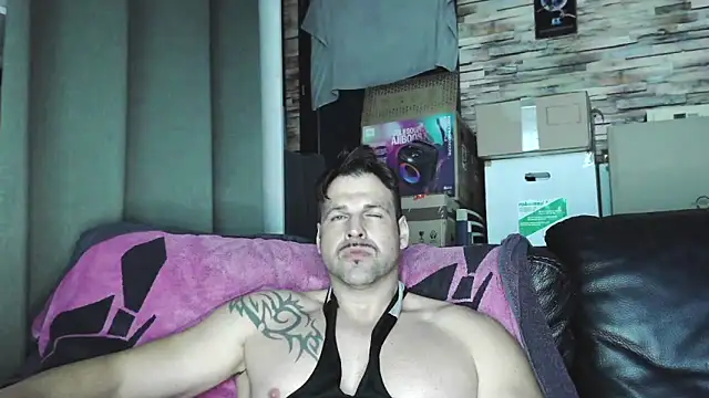 XxBigboybandxX online show from 03-14-26, 06:36