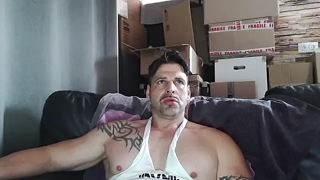XxBigboybandxX online show from 04-22-26, 03:30