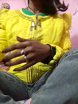 Snapshot of Ranjana-01 chatting on 01-20-25, 06:53 Ranjana-01 online show from 01-20-25, 06:53