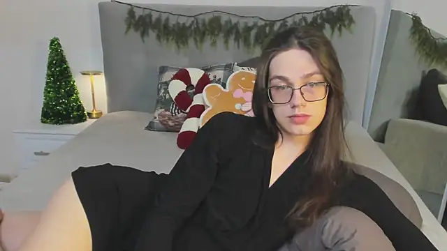 Alfreda Mills online show from 12-18-25, 10:41