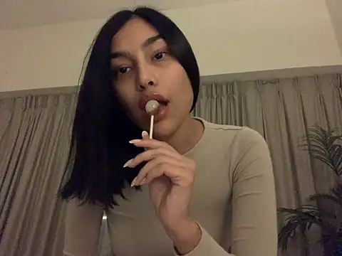 Jacquelinne  online show from 02-01-25, 07:55