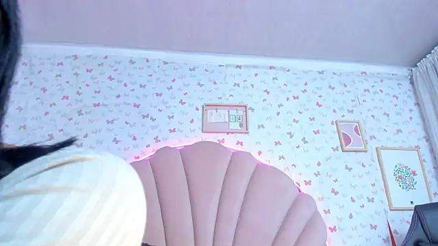 ashlyleee  online show from 12-04-24, 06:00