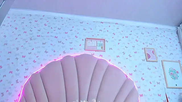 ashlyleee  online show from 12-31-24, 03:31