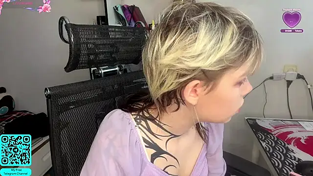 Snapshot of EngelAlman chatting on 02-28-26, 07:19 EngelAlman online show from 02-28-26, 07:19