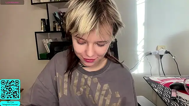 Snapshot of EngelAlman chatting on 02-18-26, 07:06 EngelAlman online show from 02-18-26, 07:06