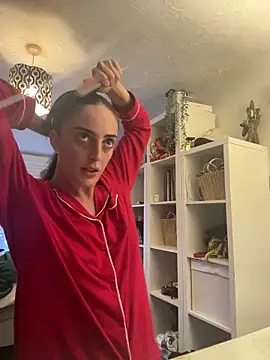 Snapshot of hornygirl98989 chatting on 11-04-25, 03:38 hornygirl98989 online show from 11-04-25, 03:38