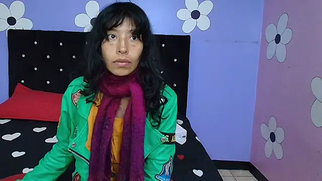 karolinee 66  online show from 03-05-26, 03:58