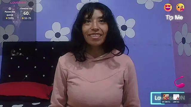 karolinee 66  online show from 03-04-26, 04:20