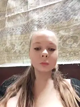 Snapshot of Ekaterina27 chatting on 02-26-26, 06:24 Ekaterina27 online show from 02-26-26, 06:24