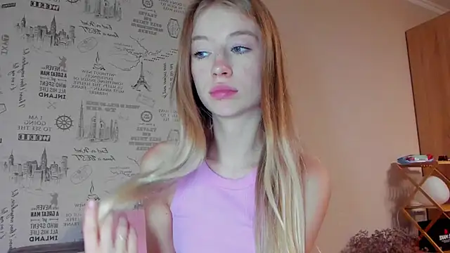 minidivaa  online show from 09-18-25, 06:44