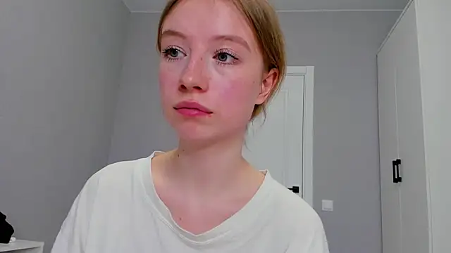 minidivaa  online show from 01-24-25, 08:11