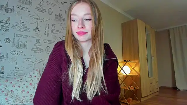 minidivaa  online show from 12-16-25, 10:36