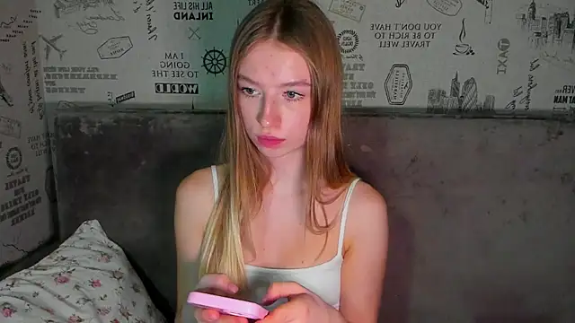 minidivaa  online show from 11-25-25, 09:37