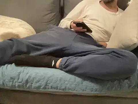 4small4inchlol online show from 03-01-26, 09:48