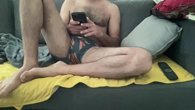 4small4inchlol online show from 06-04-26, 11:37