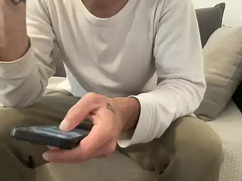 4small4inchlol online show from 03-12-26, 02:10