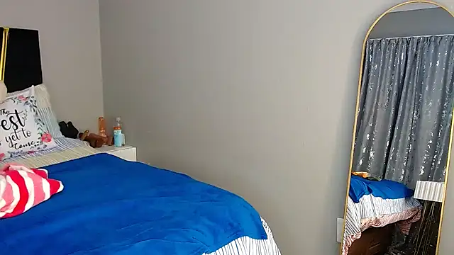 MissBigNipples online show from 11-18-25, 02:05