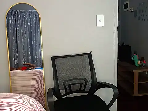 MissBigNipples online show from 12-21-25, 11:05