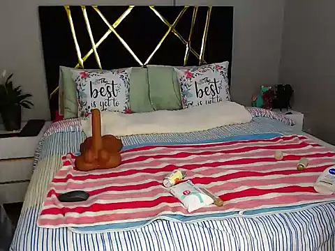 MissBigNipples online show from 10-13-25, 02:02