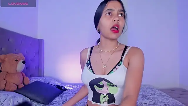 Snapshot of samara_jonness chatting on 02-15-26, 03:40 samara jonness online show from 02-15-26, 03:40