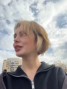 SandraCarter online show from 10-23-25, 07:18