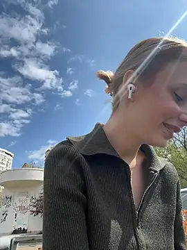 SandraCarter online show from 04-15-26, 08:09