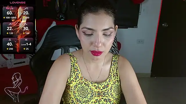 Carolaine69  online show from 05-12-26, 01:39
