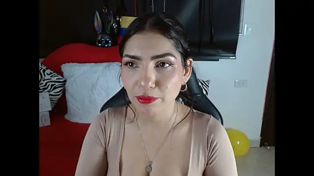 Carolaine69  online show from 06-24-26, 02:15