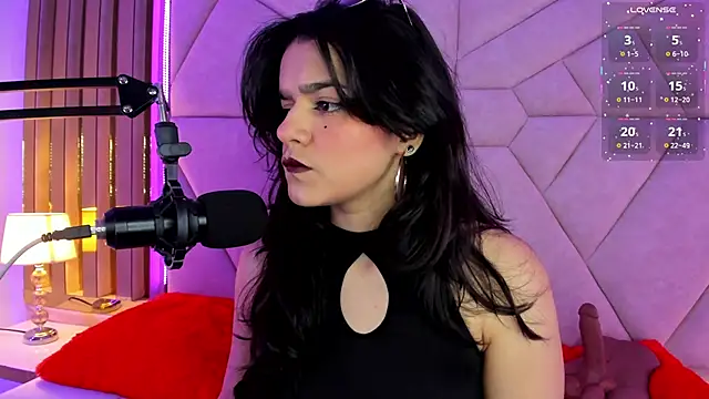 Snapshot of ValerieKay_ chatting on 09-13-25, 01:55 ValerieKay  online show from 09-13-25, 01:55