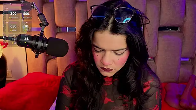 ValerieKay  online show from 11-11-25, 09:42