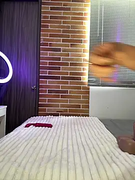 Libia James online show from 10-05-25, 04:31