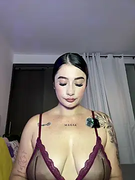 Snapshot of Libia_James chatting on 05-29-26, 12:05 Libia James online show from 05-29-26, 12:05