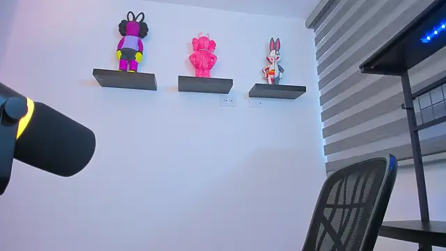 Snapshot of Gangster_Girl chatting on 09-26-25, 05:20 Gangster Girl online show from 09-26-25, 05:20