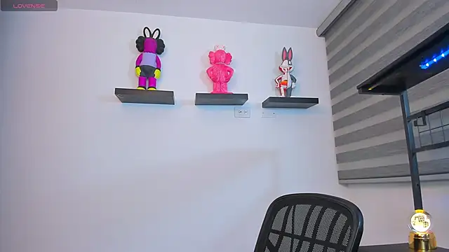 Snapshot of Gangster_Girl chatting on 02-17-26, 06:54 Gangster Girl online show from 02-17-26, 06:54