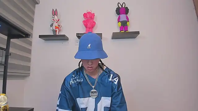 Gangster Girl online show from 05-26-26, 04:10
