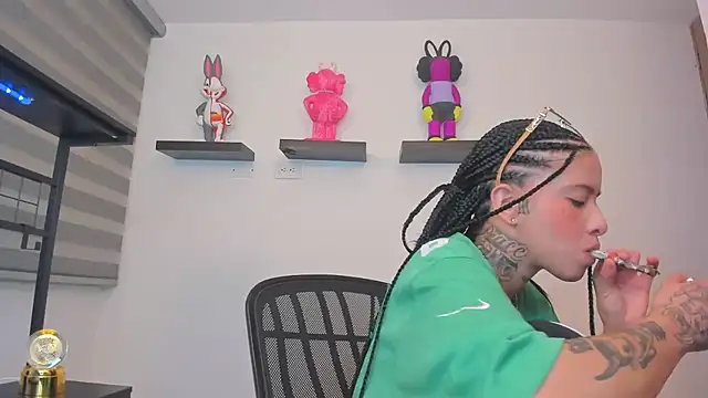 Gangster Girl online show from 06-27-26, 12:49