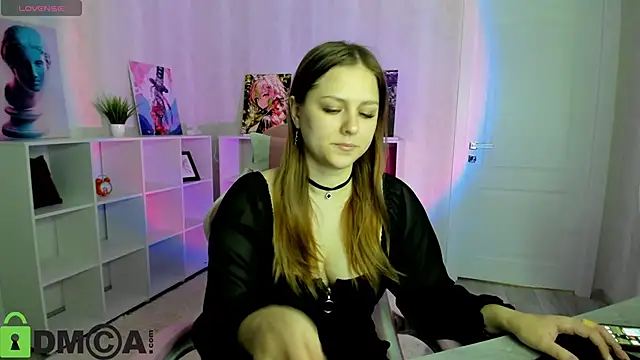 Lasly Fox online show from 10-18-25, 12:34