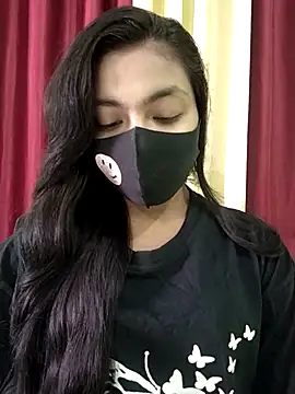 Snapshot of Myra-sen chatting on 09-12-25, 04:45 Myra-sen online show from 09-12-25, 04:45