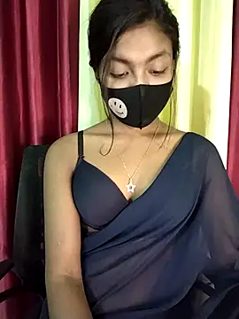 Snapshot of Myra-sen chatting on 03-03-25, 08:32 Myra-sen online show from 03-03-25, 08:32