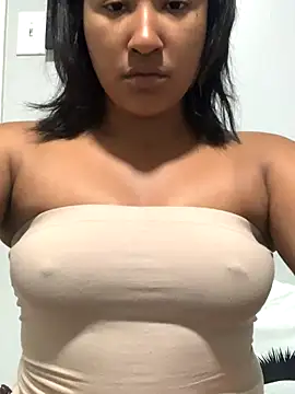 Snapshot of Chy202 chatting on 09-08-25, 06:40 Chy202 online show from 09-08-25, 06:40